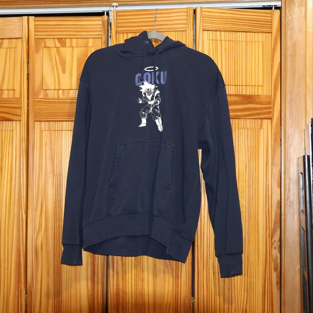 DRAGON BALL Z UNIQLO UT NAVY Hoodie GOKU (Medium)